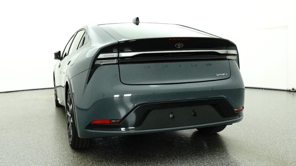 New 2026 Toyota Prius Plug-In Hybrid FWD image 37