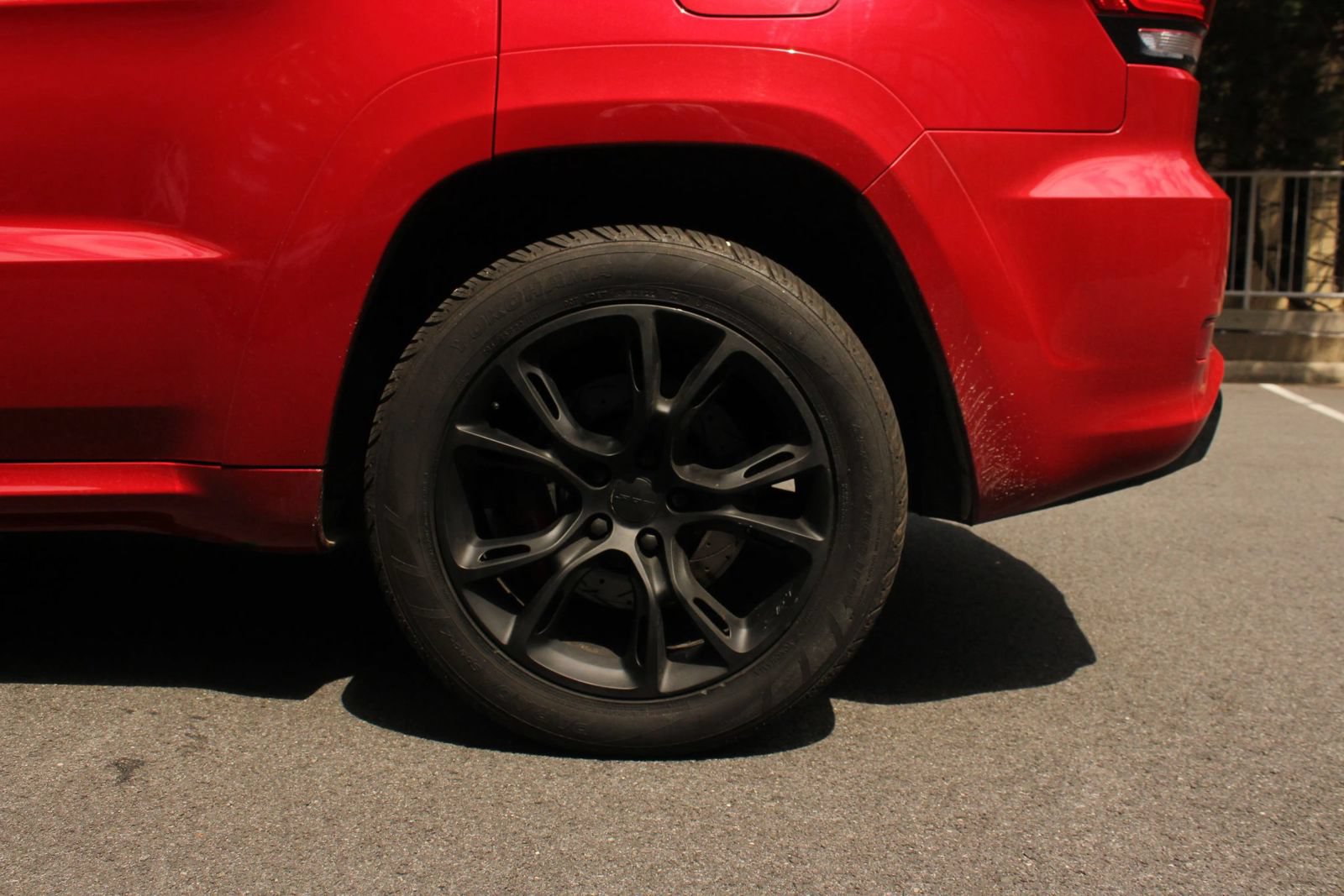Used 2015 Jeep Grand Cherokee SRT w/ Luxury Group II AWD/4WD image 10