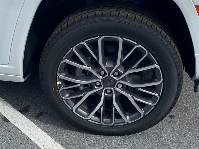 New 2025 Jeep Grand Cherokee L Summit AWD/4WD image 11