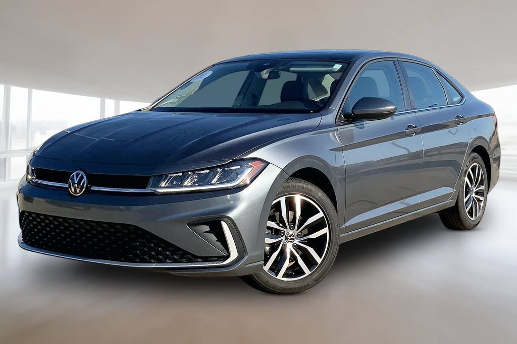 Certified 2025 Volkswagen Jetta SE FWD image 1