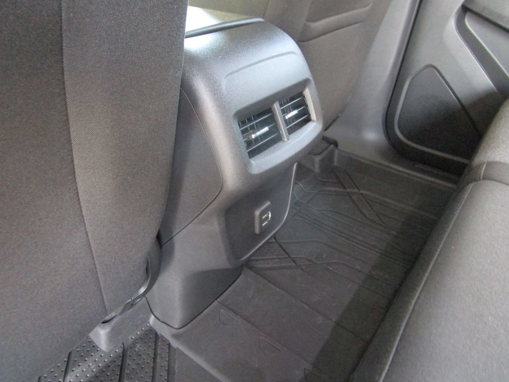 Used 2023 Chevrolet Equinox LT FWD image 21