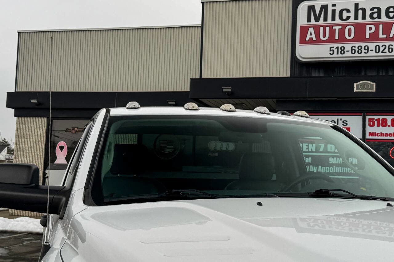 Used 2018 RAM 2500 Tradesman w/ Snow Chief Group image 10