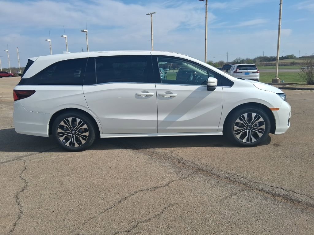 New 2026 Honda Odyssey Elite image 4