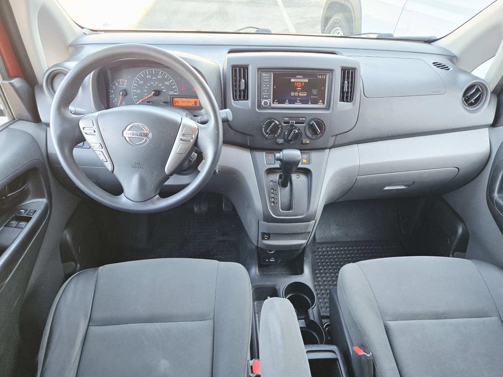 Used 2020 Nissan NV200 SV image 9