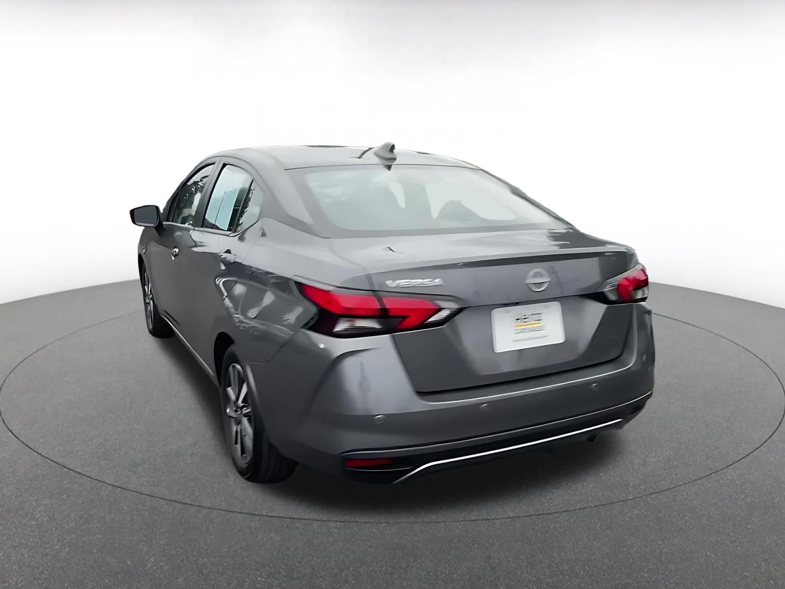 Used 2025 Nissan Versa SV image 11