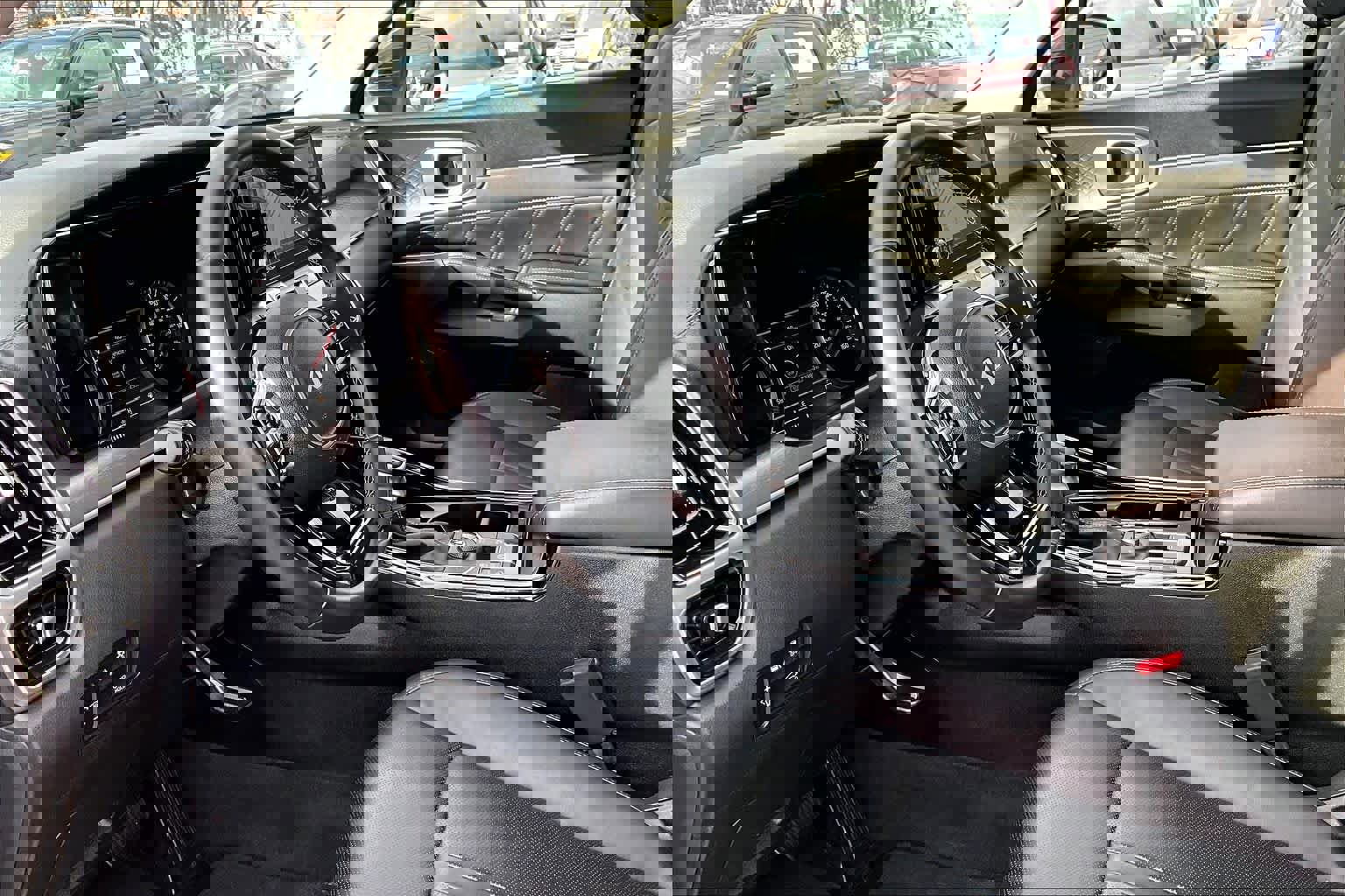 Used 2022 Kia Sorento SX image 16