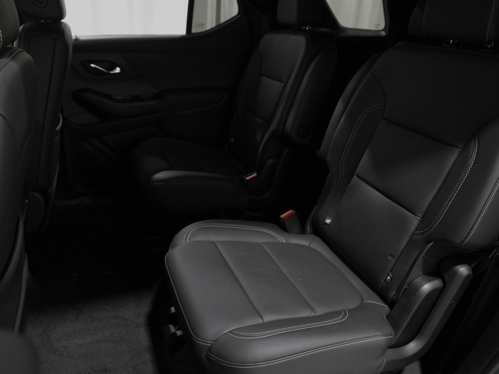 Used 2023 Chevrolet Traverse LT image 20