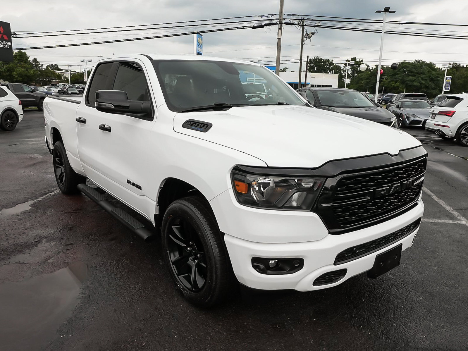 Used 2023 RAM 1500 Big Horn AWD/4WD image 3