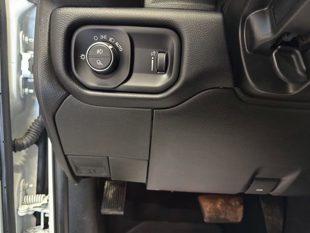 Used 2024 RAM 2500 Big Horn image 32
