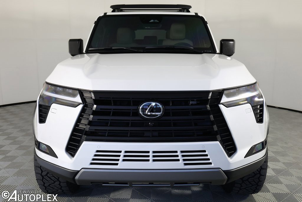 Used 2024 Lexus GX 550 image 2