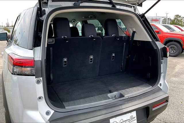 Certified 2025 Nissan Pathfinder S image 32