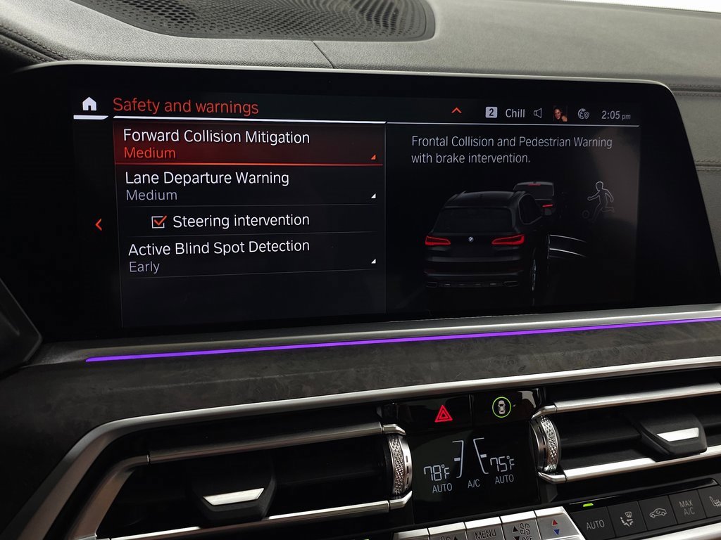 Used 2022 BMW X5 xDrive40i w/ Parking Assistance Package image 27