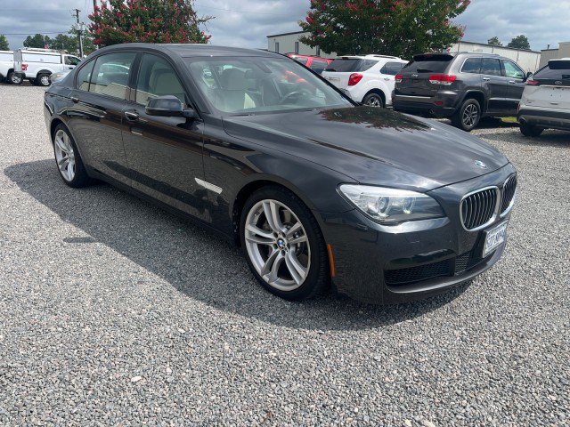 Used 2013 BMW 750Li RWD image 4