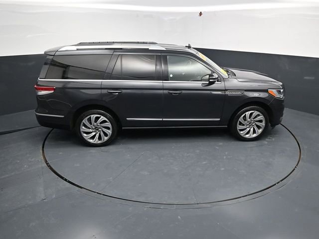 Used 2023 Lincoln Navigator Reserve image 46