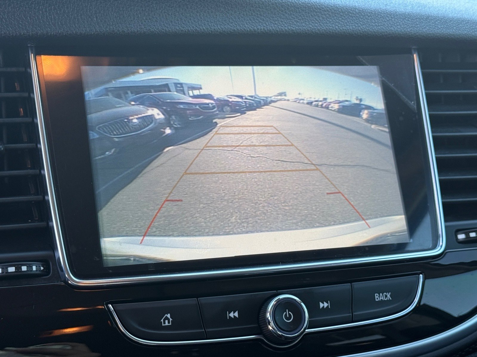 Used 2021 Buick Encore Preferred image 21