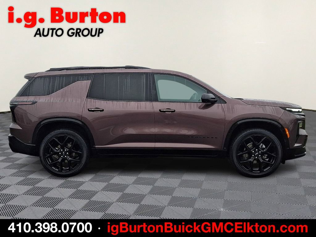 Used 2024 Chevrolet Traverse RS image 7