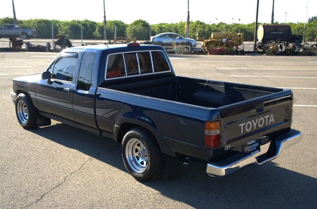 Used 1994 Toyota Pickup DX image 17