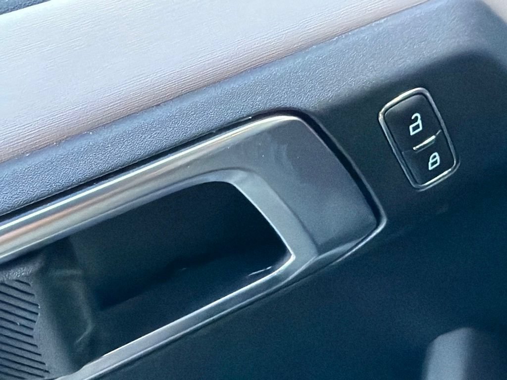 Used 2023 Ford Bronco Wildtrak AWD/4WD image 23