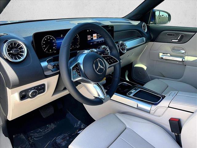 New 2026 Mercedes-Benz GLB 250 image 8