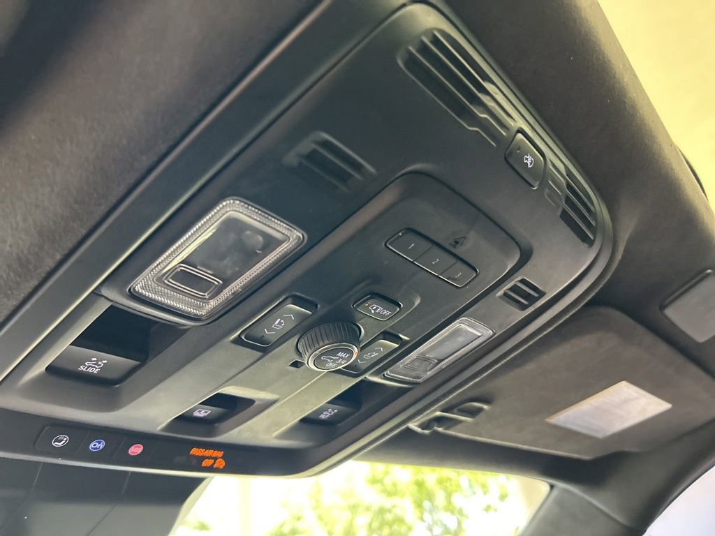 Used 2021 Cadillac Escalade Sport Platinum RWD image 56