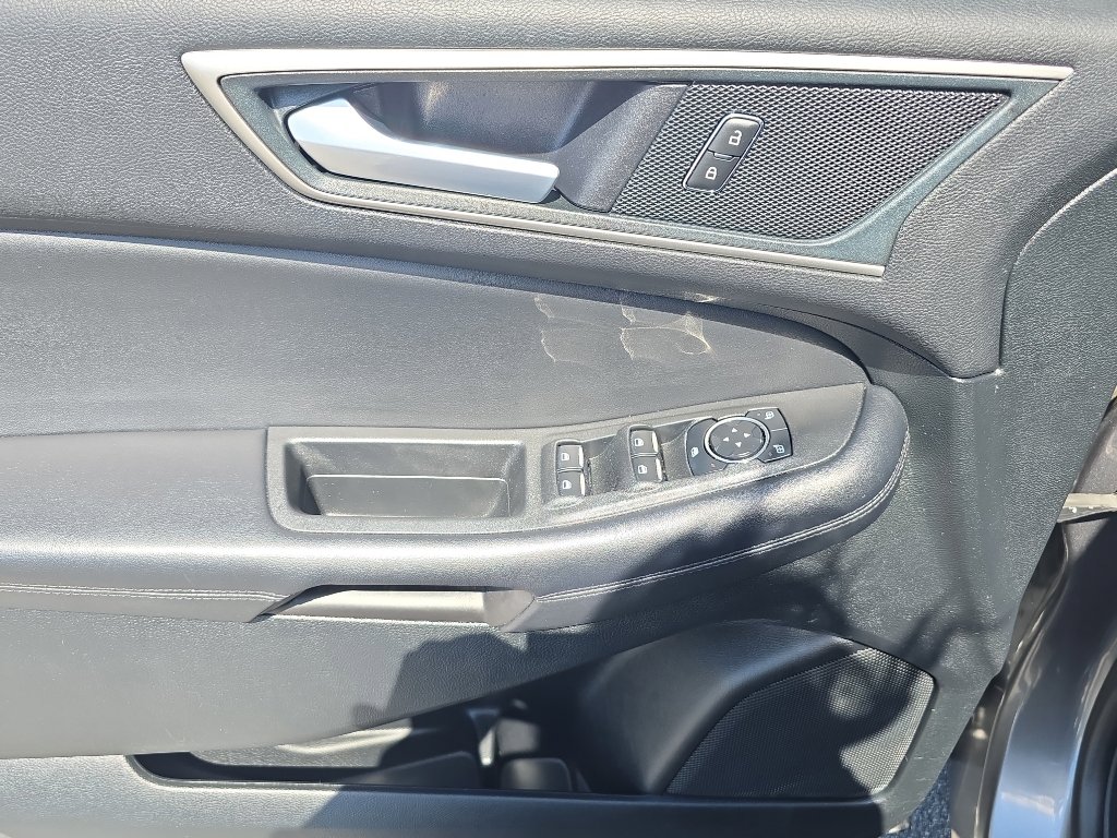 Used 2024 Ford Edge SEL w/ Convenience Package AWD/4WD image 16