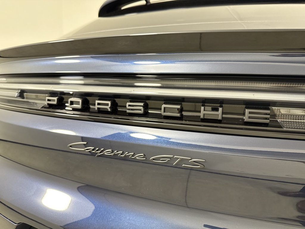 New 2026 Porsche Cayenne GTS AWD/4WD image 18