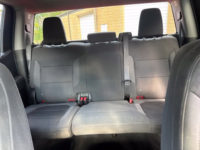 Used 2022 Chevrolet Silverado 1500 LT AWD/4WD image 16