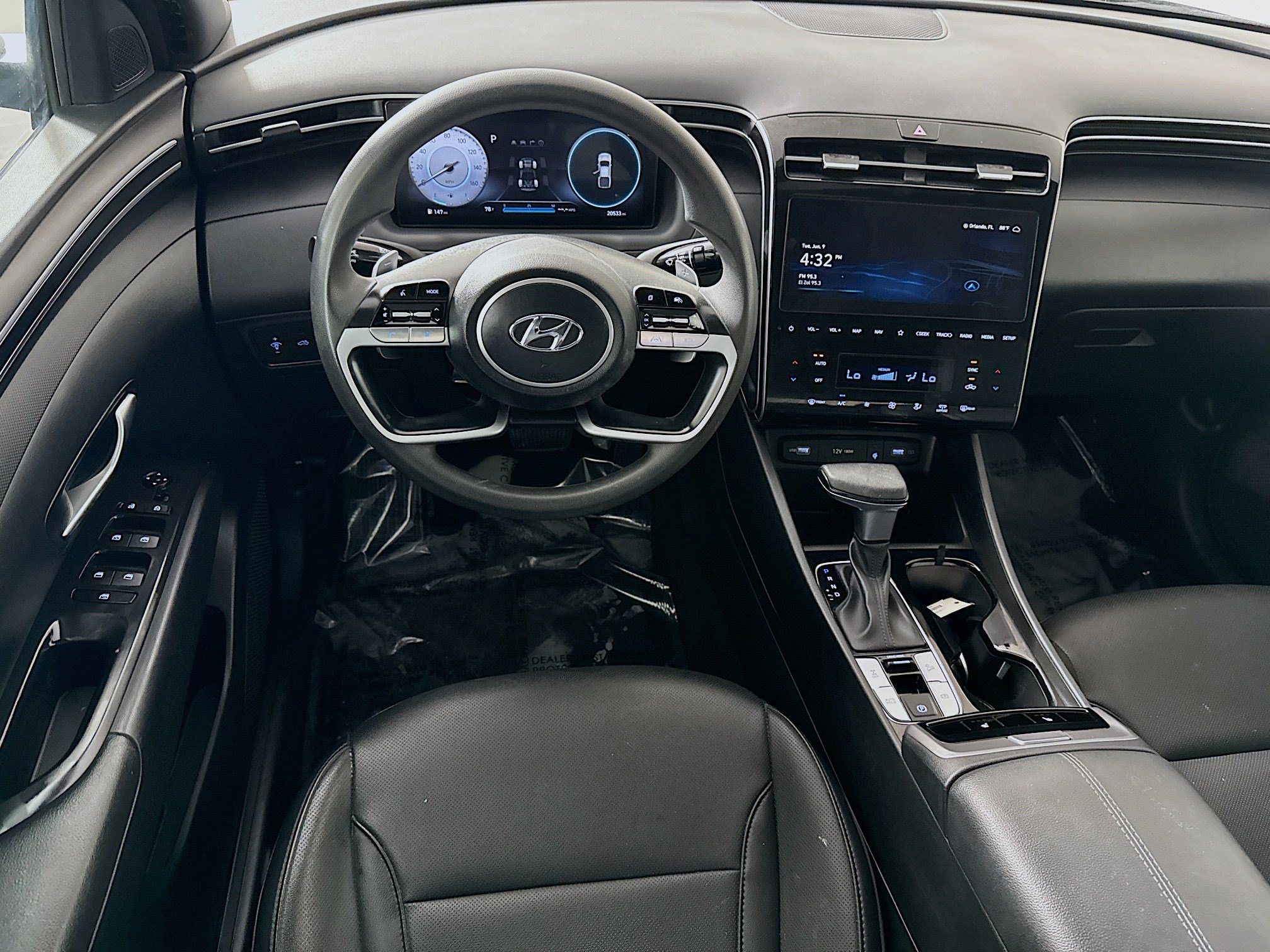 Used 2024 Hyundai Santa Cruz Night AWD/4WD image 17