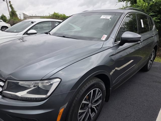 Used 2019 Volkswagen Tiguan SE w/ Panoramic Sunroof Package FWD image 5