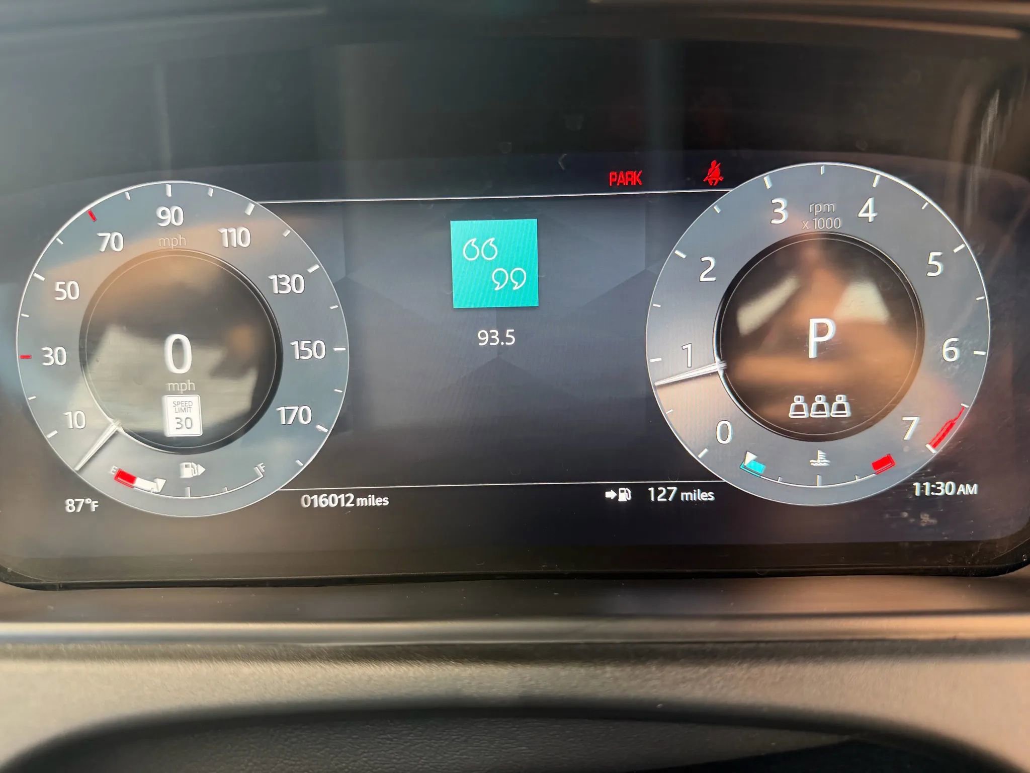 Used 2024 Land Rover Range Rover Velar S image 24