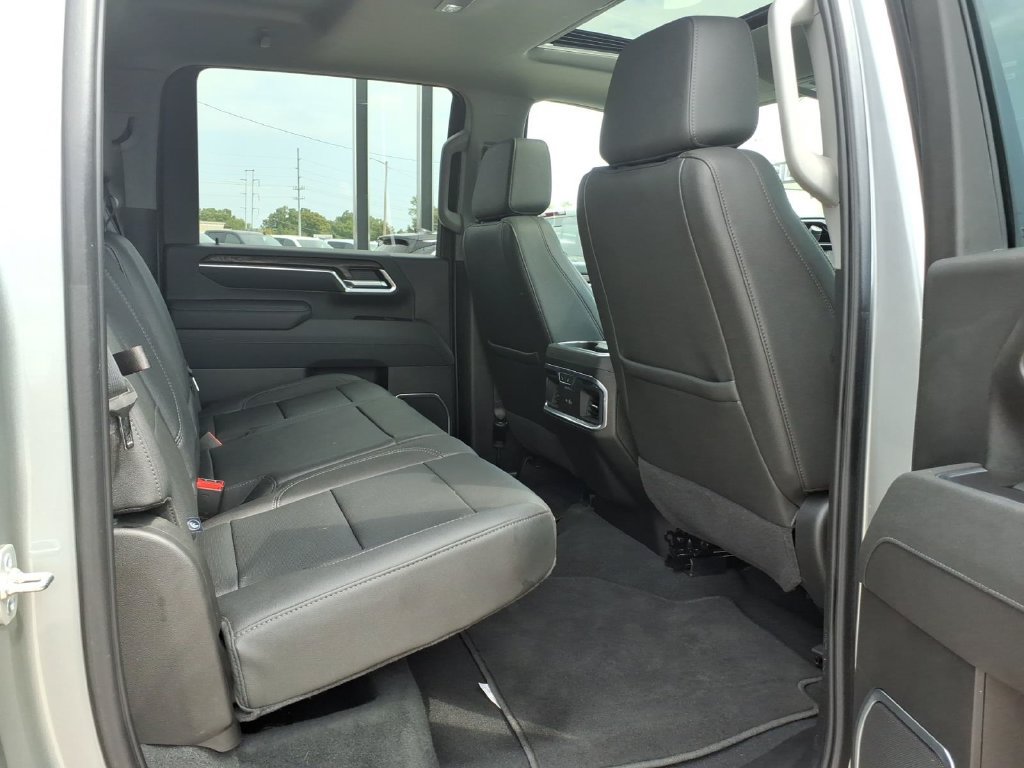 Used 2025 GMC Sierra 2500 SLT w/ SLT Convenience Package AWD/4WD image 13