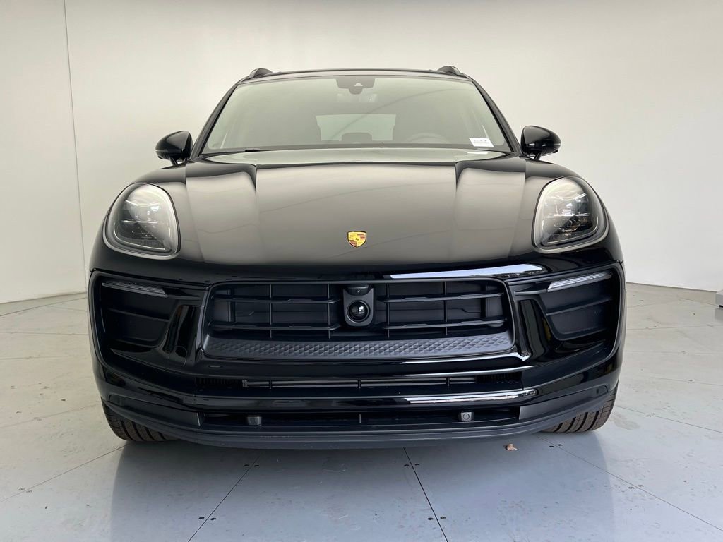New 2026 Porsche Macan image 25