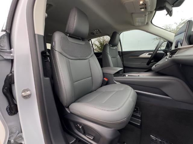 New 2026 Ford Explorer Active w/ Active Comfort Package image 28