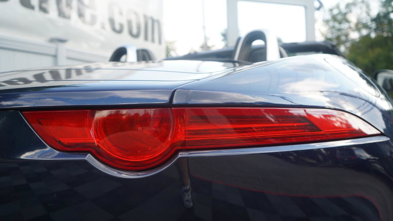Used 2014 Jaguar F-TYPE Convertible RWD image 21
