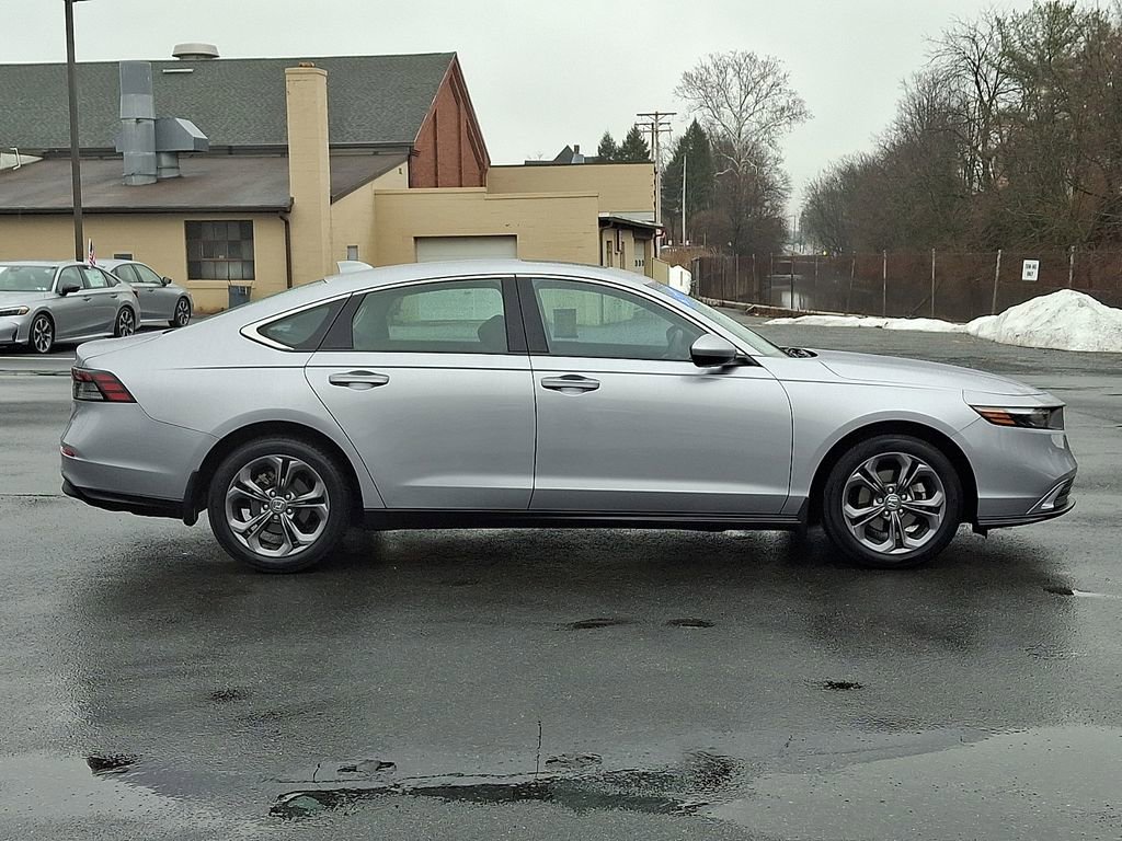 Used 2023 Honda Accord EX image 7