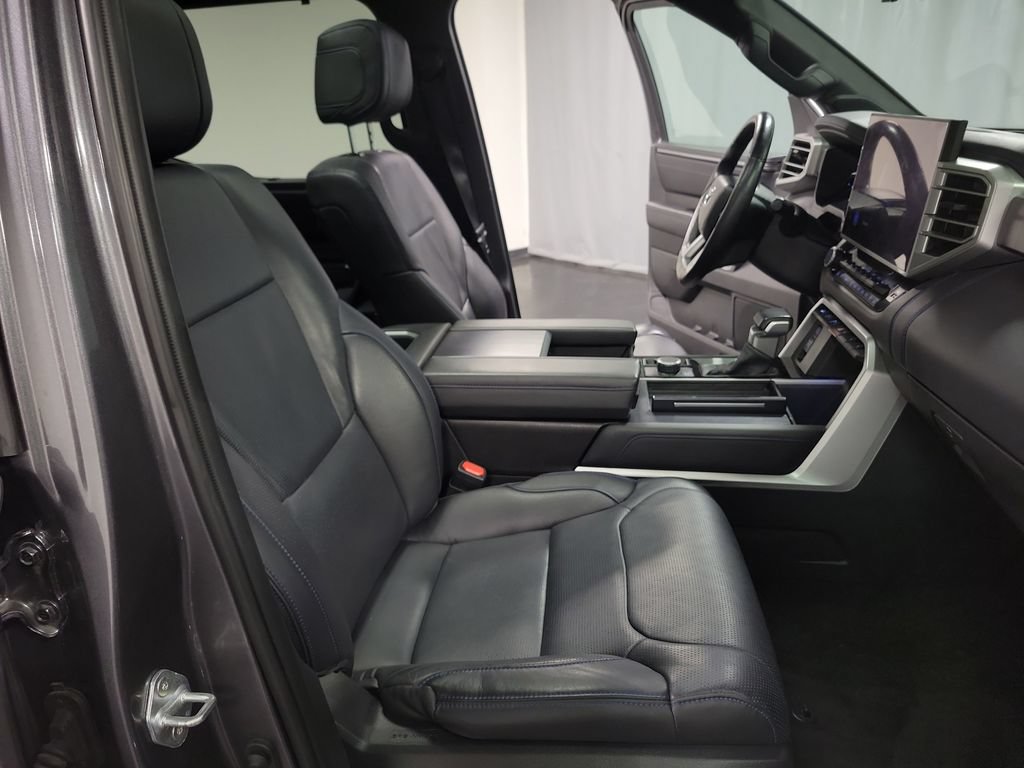 Used 2024 Toyota Tundra Platinum AWD/4WD image 23