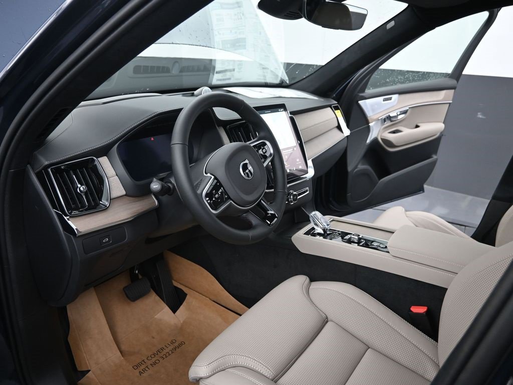 New 2026 Volvo XC90 B6 Ultra w/ Lounge Package image 14