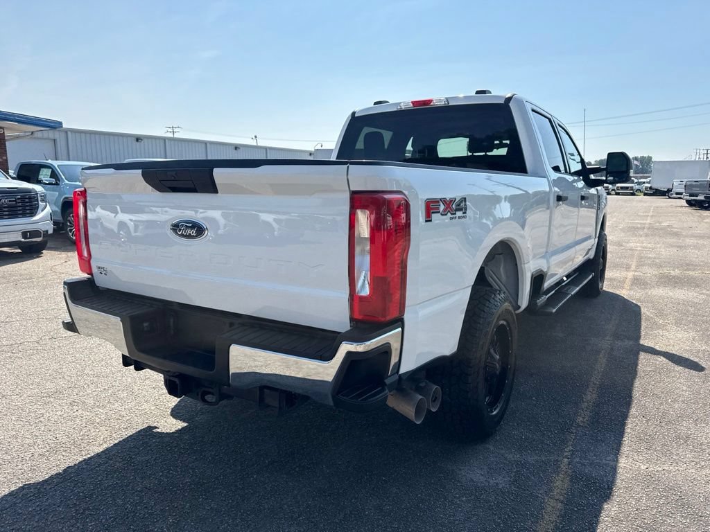 Used 2025 Ford F250 XLT w/ FX4 Off-Road Package AWD/4WD image 5