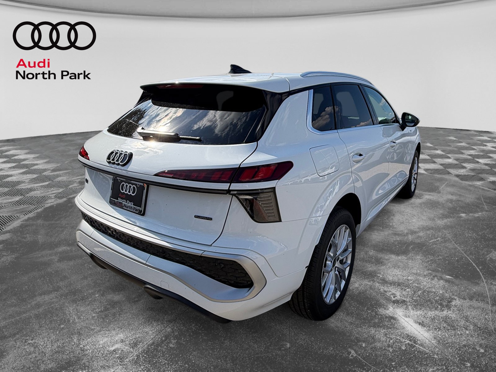 New 2026 Audi Q3 quattro 2.0T AWD/4WD image 5