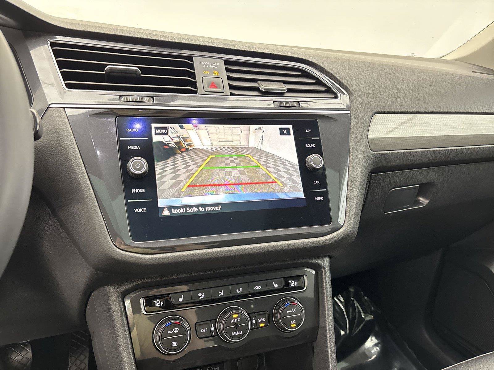 Used 2020 Volkswagen Tiguan SE w/ Panoramic Sunroof Package AWD/4WD image 30