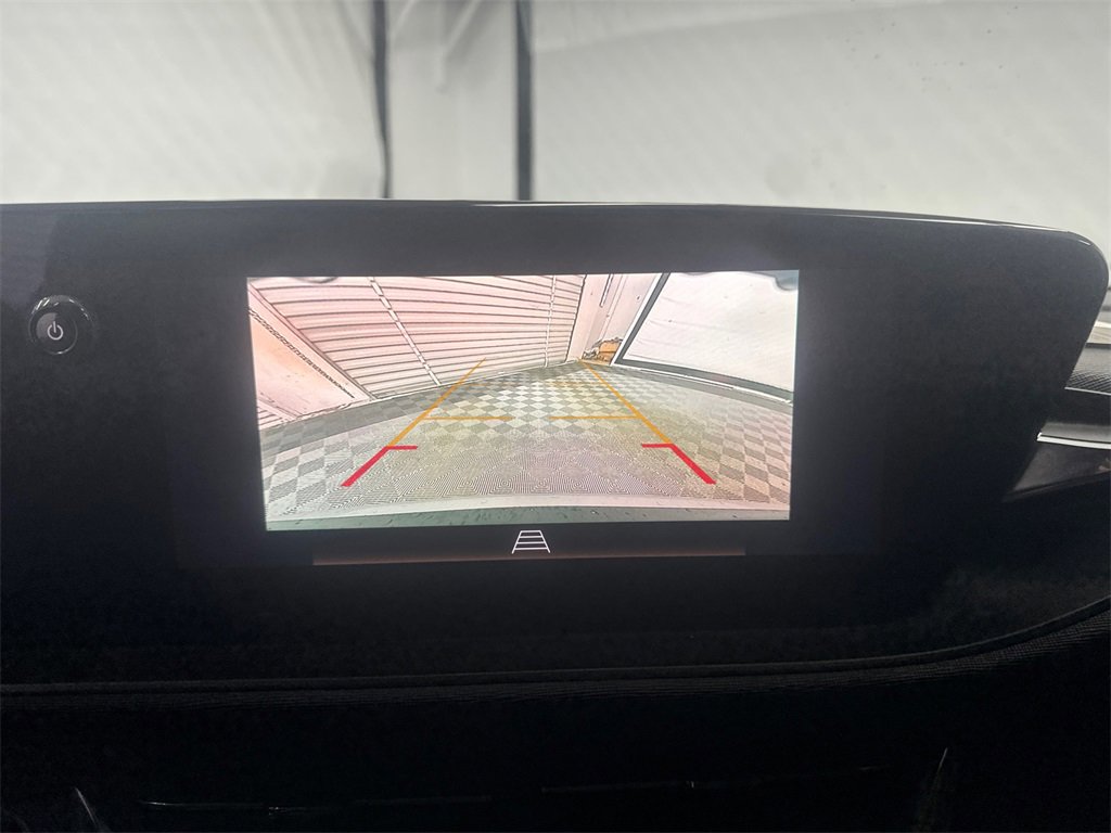 Used 2024 Buick Envista Preferred image 29