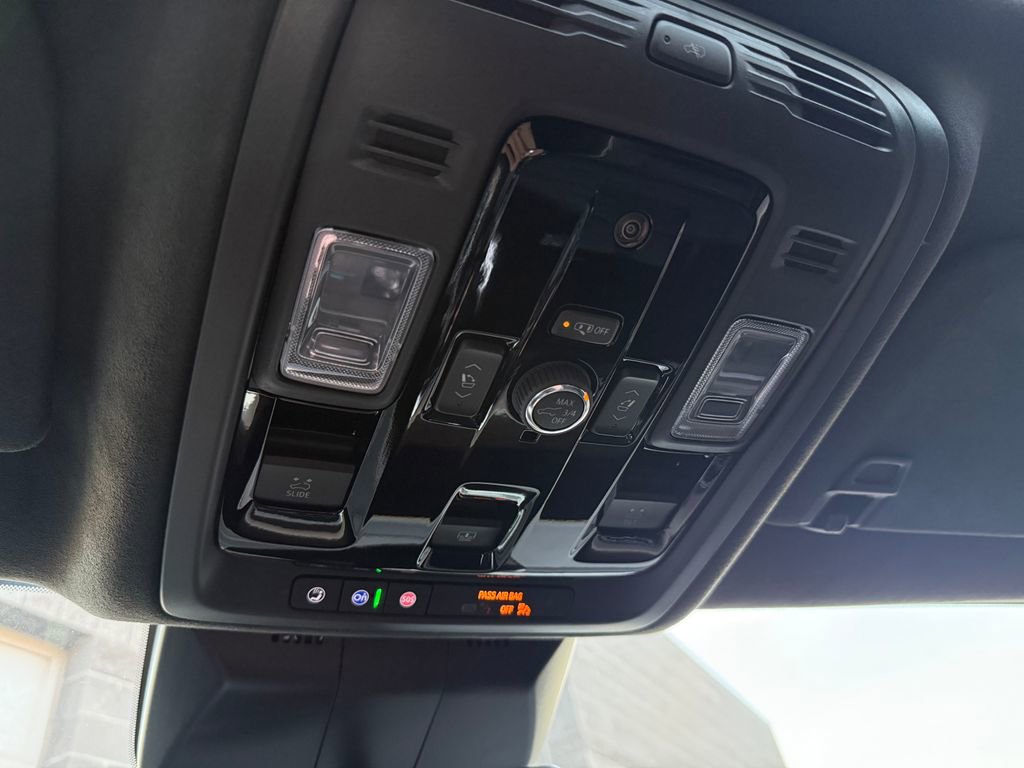 Used 2026 Cadillac Escalade Platinum Sport w/ LPO, ONYX Package image 51