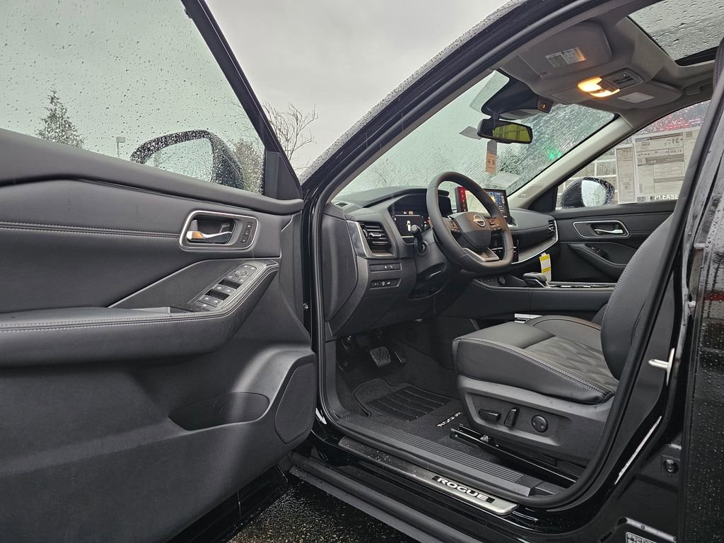 New 2026 Nissan Rogue Platinum image 14