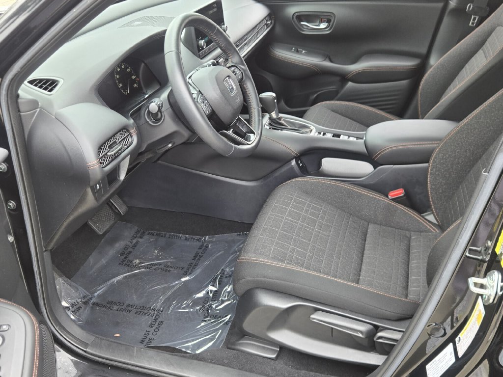 Certified 2024 Honda HR-V Sport image 11