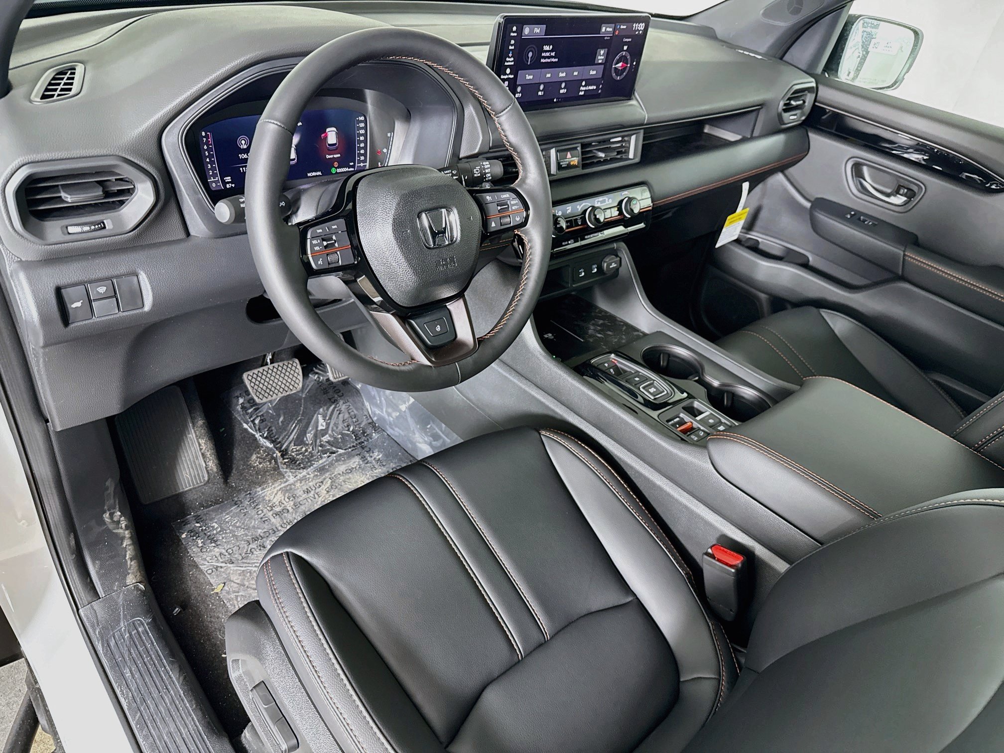 New 2026 Honda Pilot TrailSport image 8