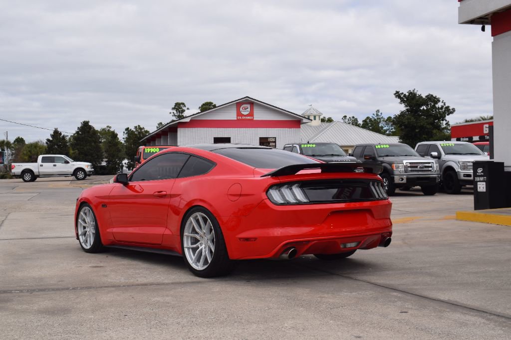 Used 2015 Ford Mustang GT image 5