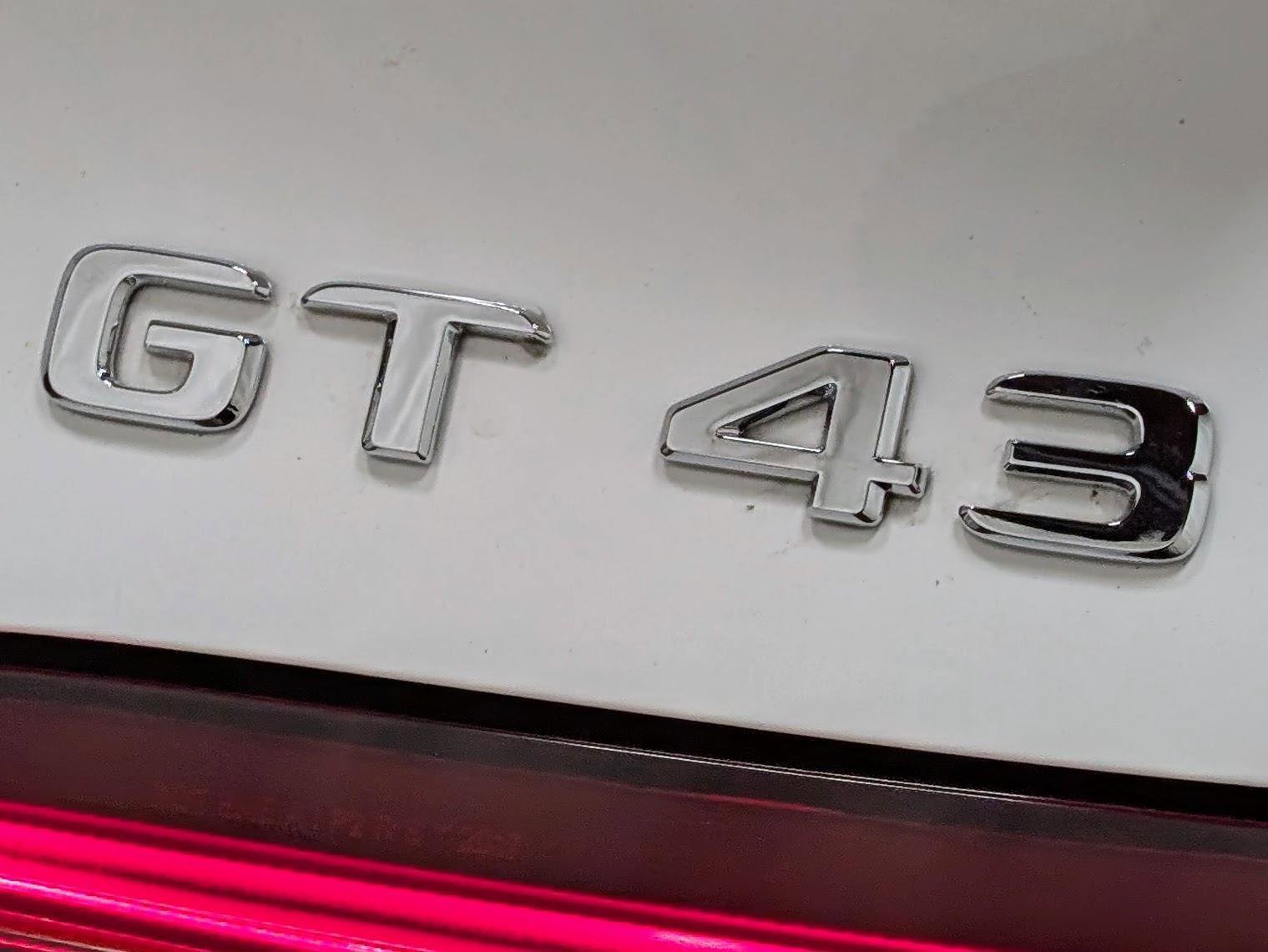 Used 2022 Mercedes-Benz AMG GT 43 image 11