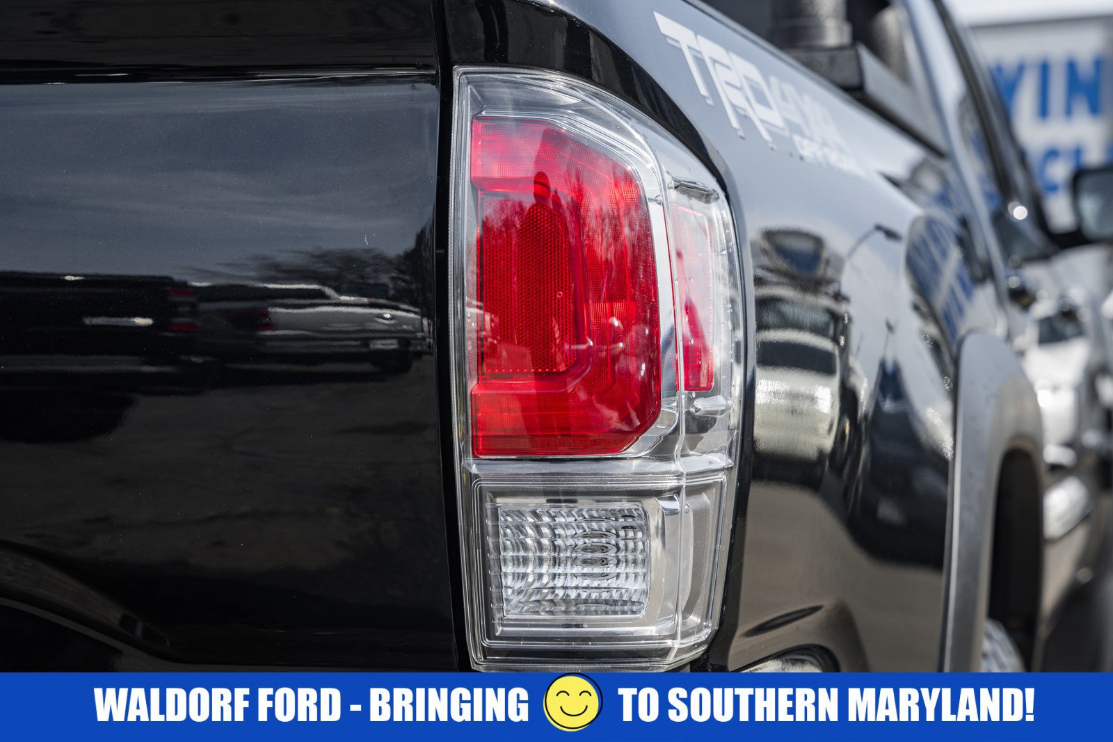 Used 2021 Toyota Tacoma TRD Off-Road w/ TRD Premium Off Road Package image 6