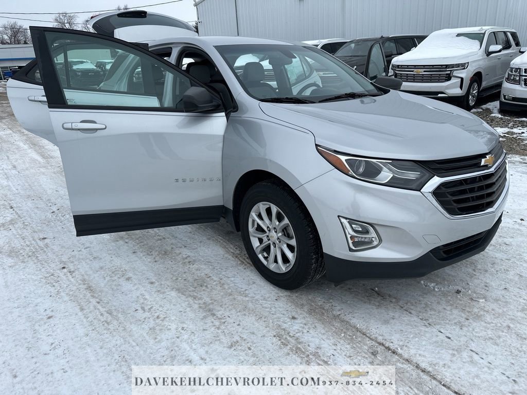 Used 2018 Chevrolet Equinox LS image 28