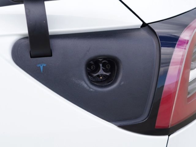 Used 2019 Tesla Model 3 Long Range image 9